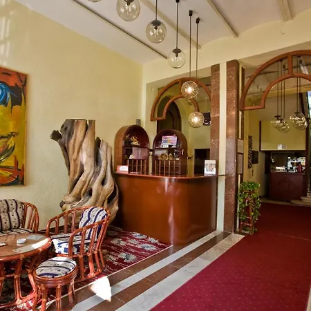 호텔 Depandans Jezero 4*