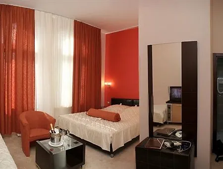Depandans Jezero 4*
